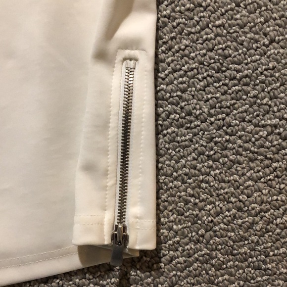 t shirt with ZIPPERS ON SIDE - Picture 3 of 6